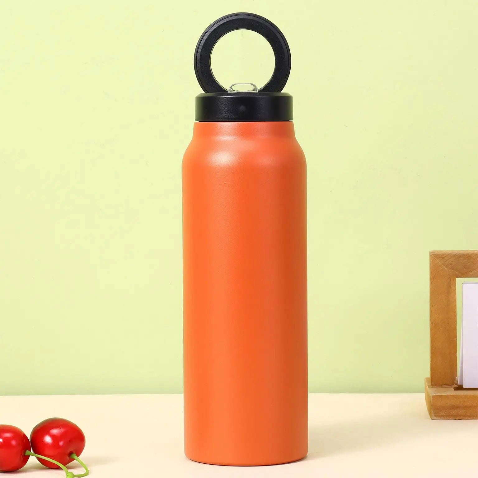 700 ml Water bottle with magnetic mobile holder with thermal insulation - Sonic Online Shop OM - 700 ml Water bottle with magnetic mobile holder with thermal insulation - Sonic Online Shop OM - 700 ml Water bottle with magnetic mobile holder with thermal insulation - Sonic Online Shop OM -  