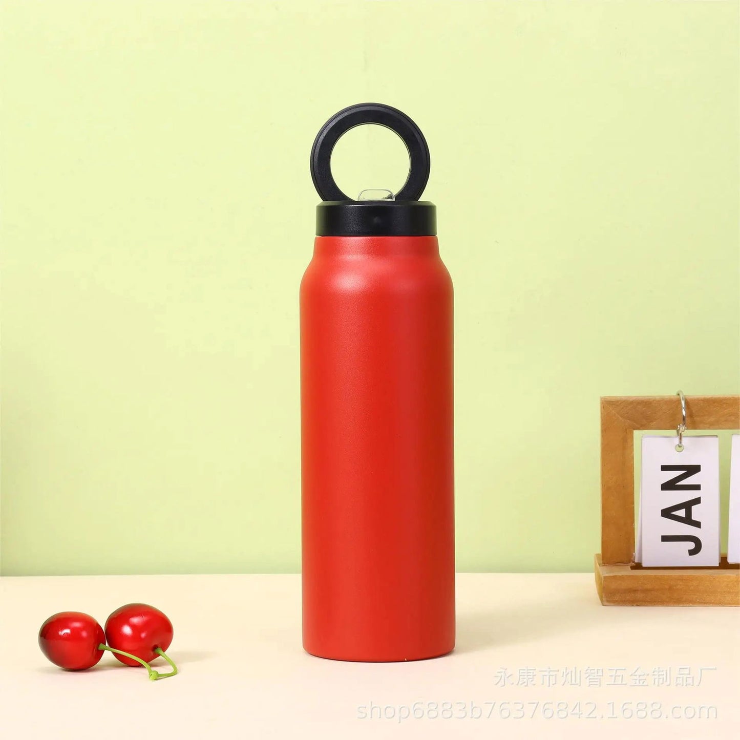700 ml Water bottle with magnetic mobile holder with thermal insulation - Sonic Online Shop OM - 700 ml Water bottle with magnetic mobile holder with thermal insulation - Sonic Online Shop OM - 700 ml Water bottle with magnetic mobile holder with thermal insulation - Sonic Online Shop OM -  