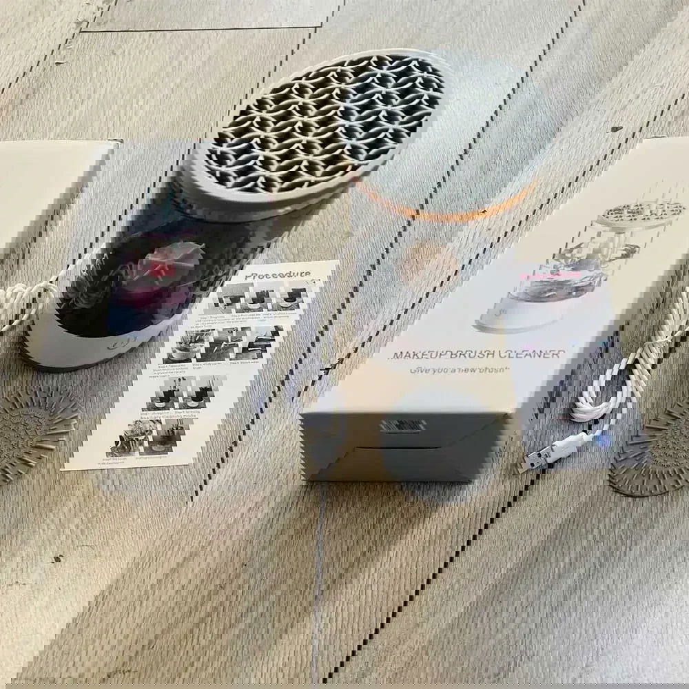 USB All Size Makeup Brush Cleaner Automatic Spinning - Sonic Online Shop OM - USB All Size Makeup Brush Cleaner Automatic Spinning - Sonic Online Shop OM -   